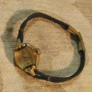 Vintage Gruen precision 10K rgp ladies wristwatc